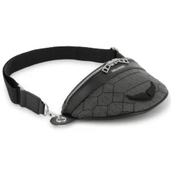 Belt bag with removable strap