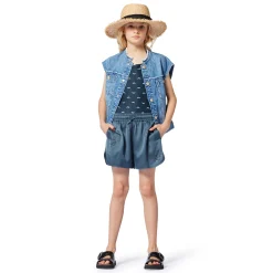 Hat with fringed brim
