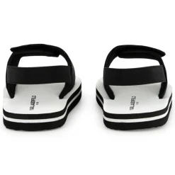 Light hook-and-loop sandals