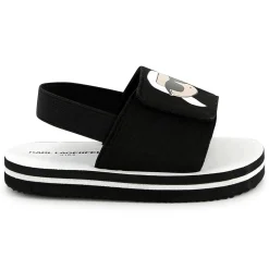Light hook-and-loop sandals