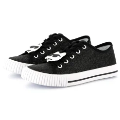 Low-top lace-up trainers