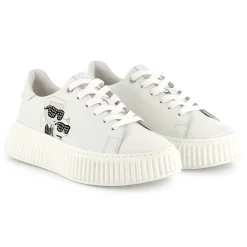 Low-top lace-up trainers