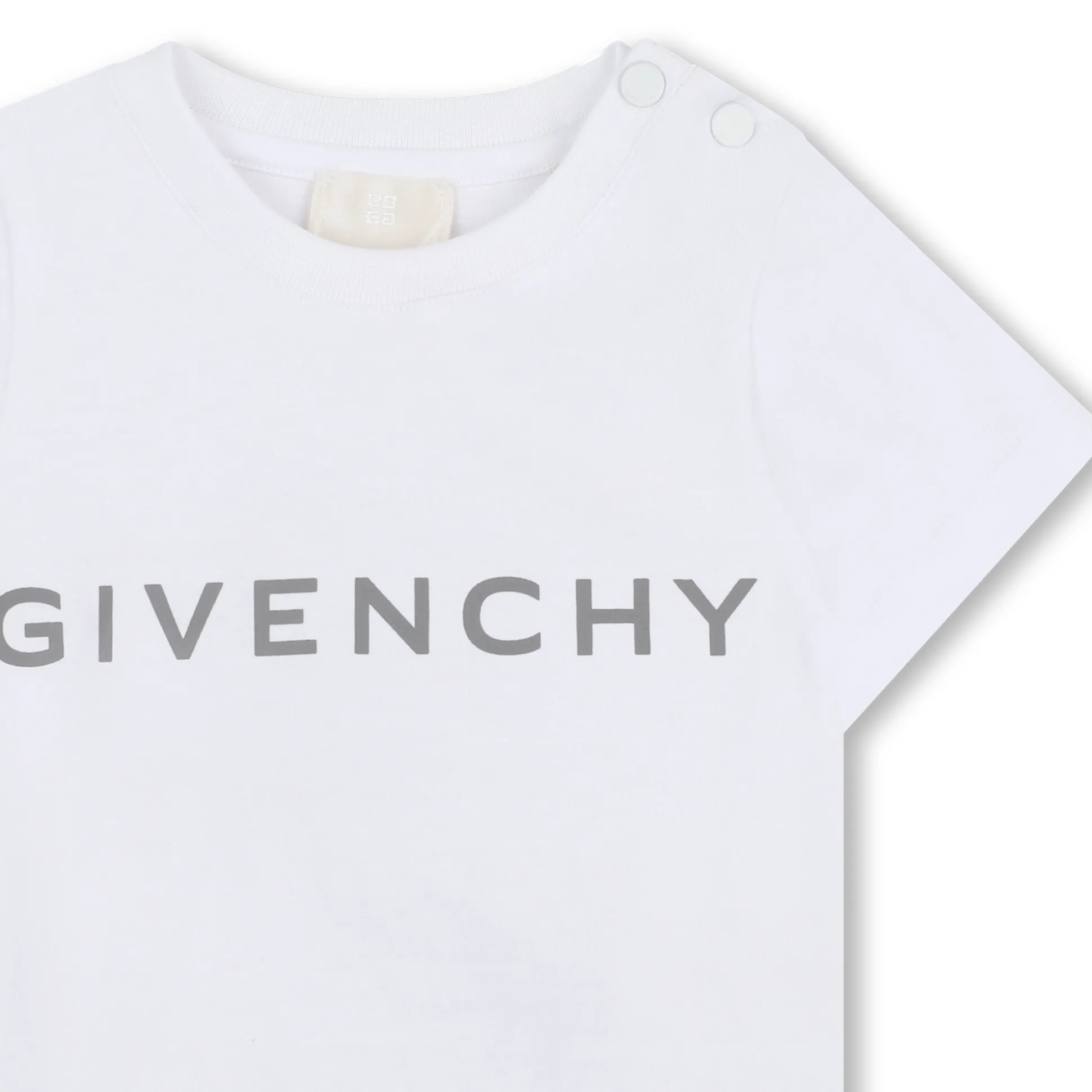 Short-sleeved T-shirt