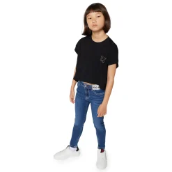 Sleeveless T-shirt