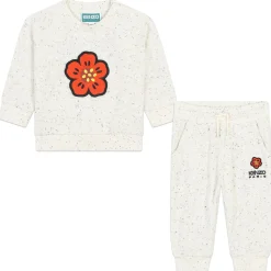 Sweatshirt and trousers