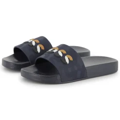 Wide-strap sliders