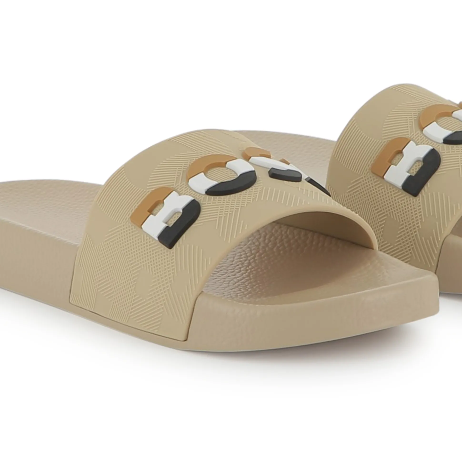 Wide-strap sliders