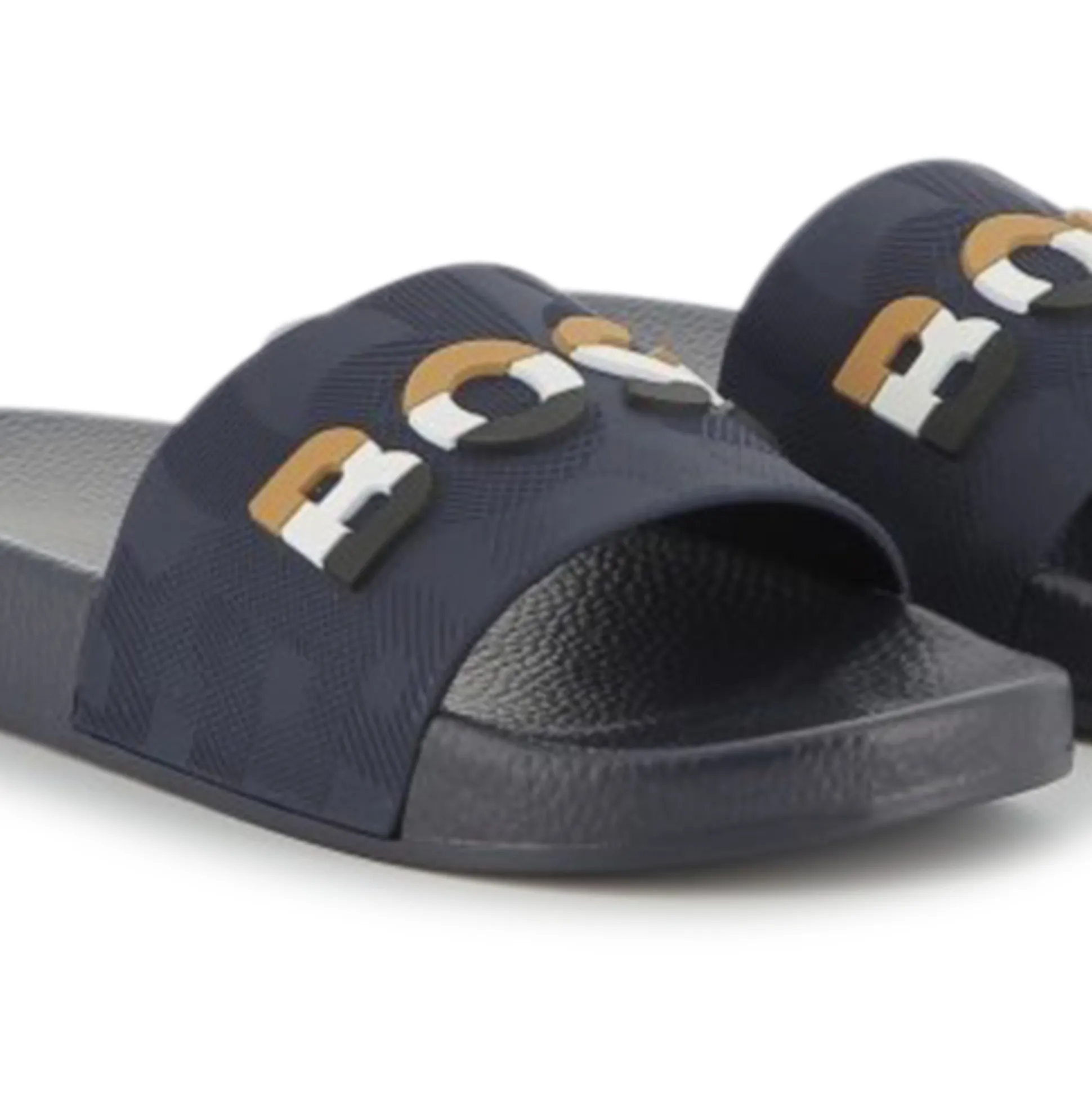 Wide-strap sliders